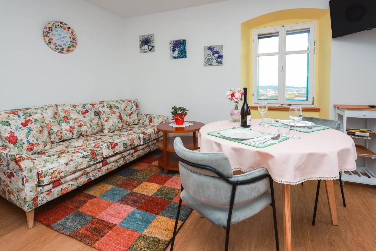 Apartmani Nad Voltun Kastav Exterior foto
